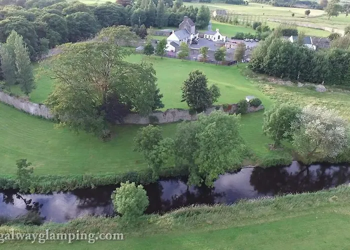 Galway Glamping Tatil parkı Tuam